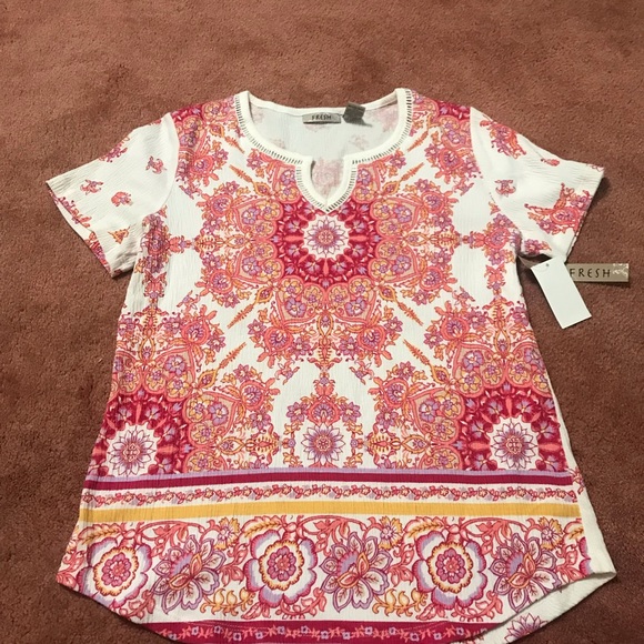 Brand name (Fresh) colorful top - Picture 1 of 7